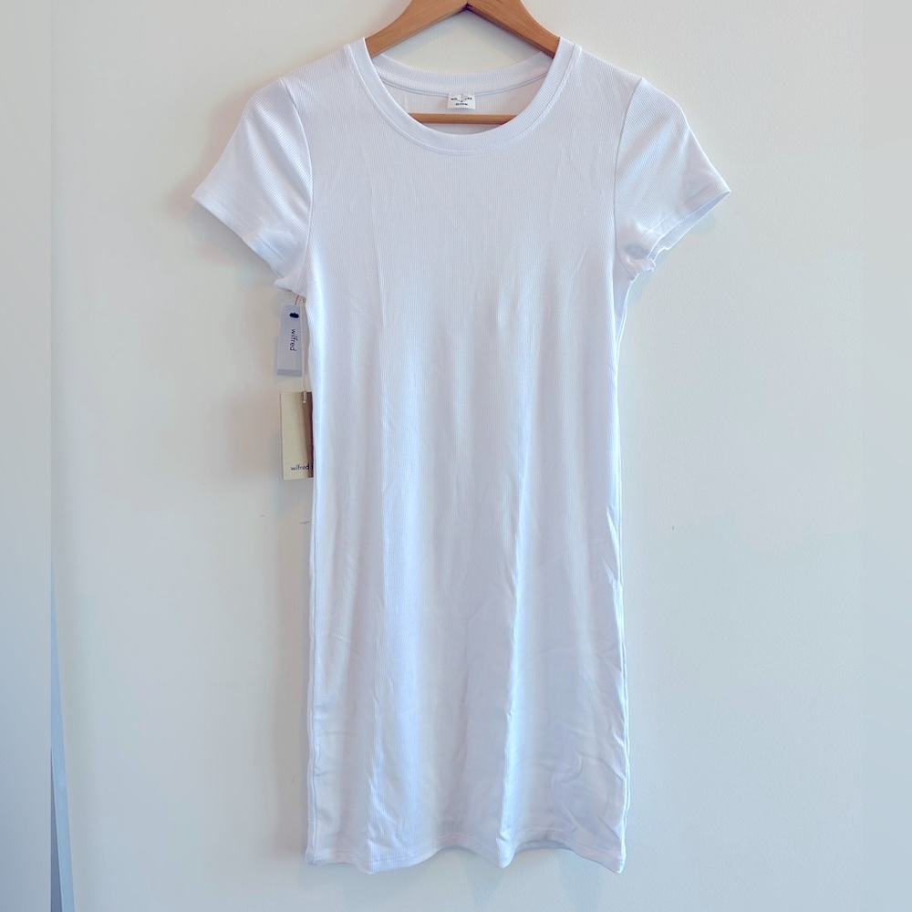 BNWT Aritzia Wilfred Free Go-To T-Shirt Dress